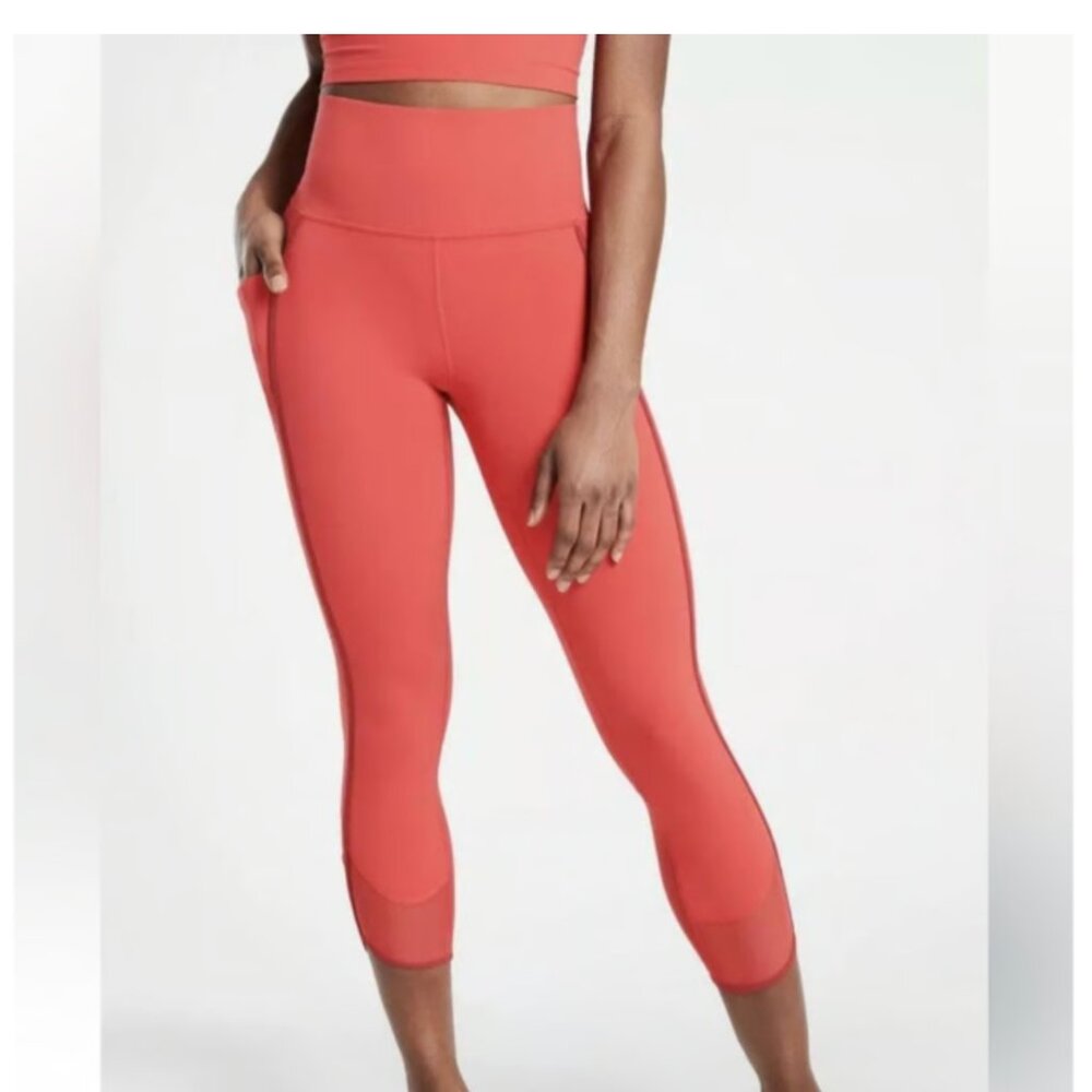 NWT Athleta Salutation Stash Pocket II Capri in Lychee Red SZ-2X